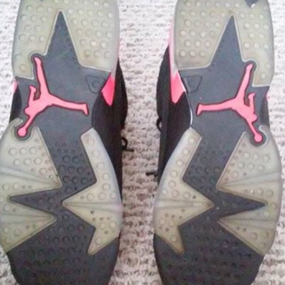 Jordan 6s - Picture 3 of 3