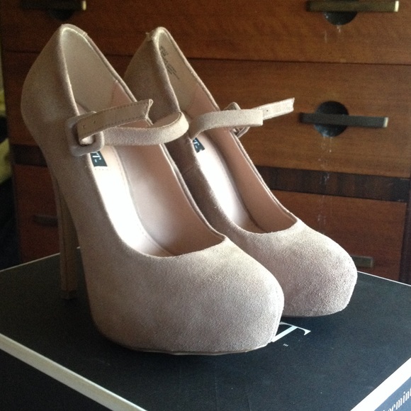 Shoemint "Molly" heels