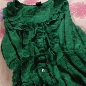 ✖️SOLD✖️Green Ruffle Top