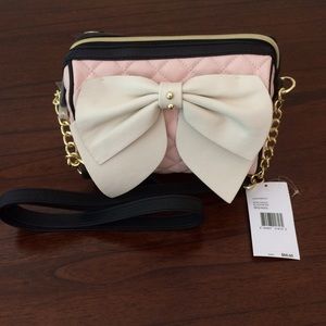 NWT Betsy Johnson Crossbody Bow Nanza Blush/Bone