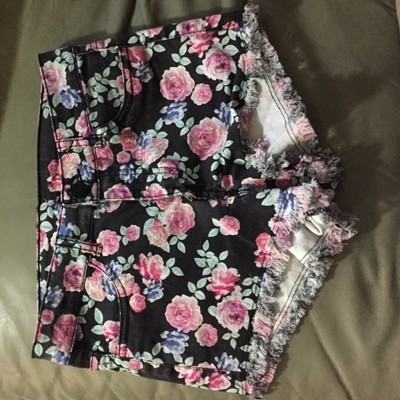 High rise Charlotte Russe shorts