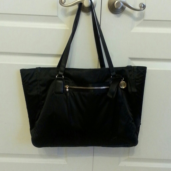 Henri bendel handbag