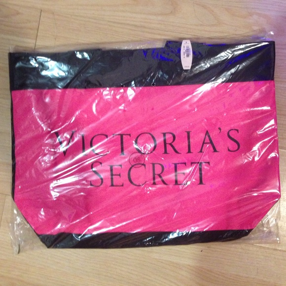 Victoria's Secret bag. ignore asking price - Picture 1 of 4