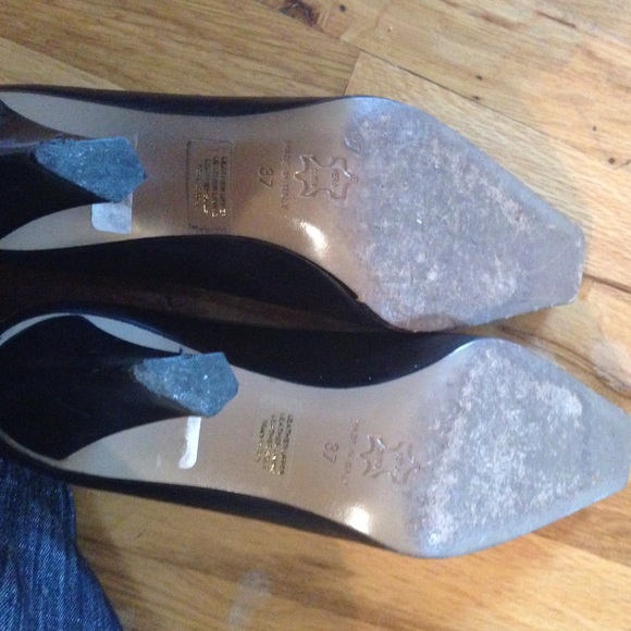 Shoes - Picture 3 of 3