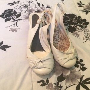 American Eagle wedges