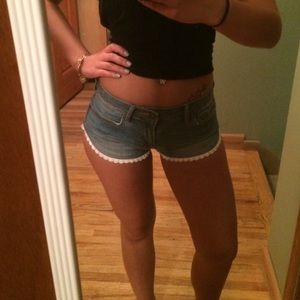 low rise lace trim shorts!