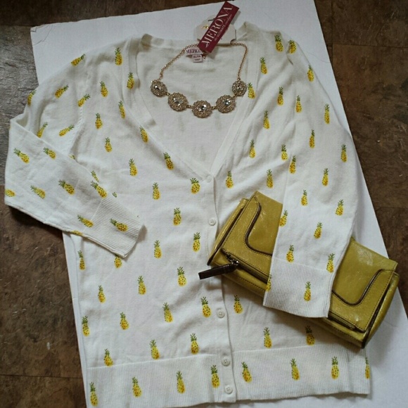 Merona Tops - Nwt pineapple cardi