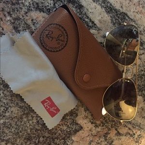 RAY-BAN---SOLD