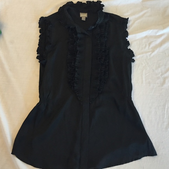 Converse Ruffle Blouse - Picture 2 of 3