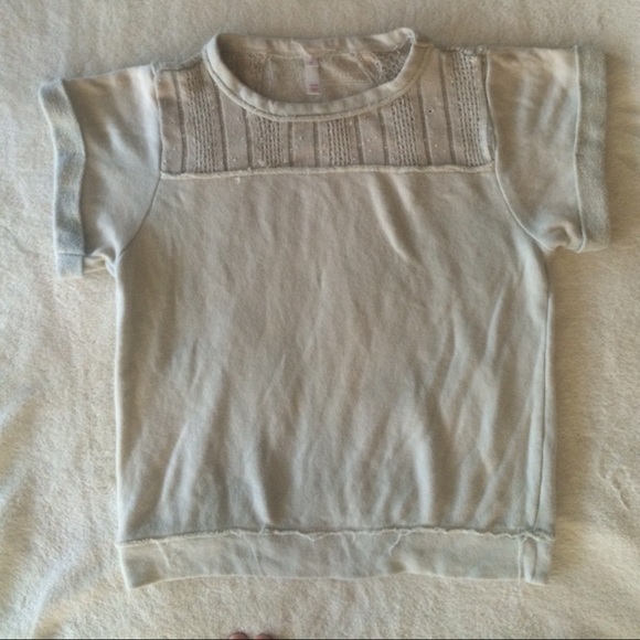 Distressed White Top - Picture 2 of 2