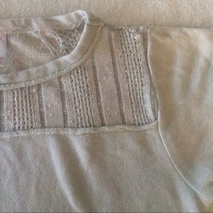 Distressed White Top