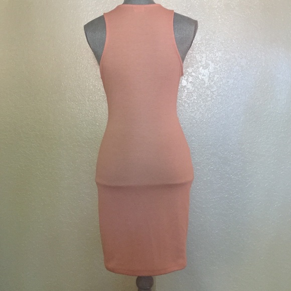 Tobi Peach Mini Dress NWOT - Picture 2 of 2