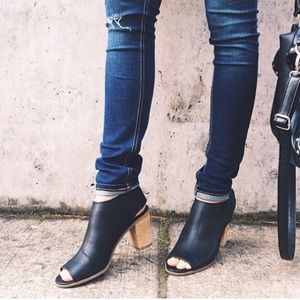 Low Heel Leather Shoes