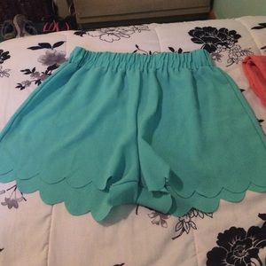 Mint scalloped shorts