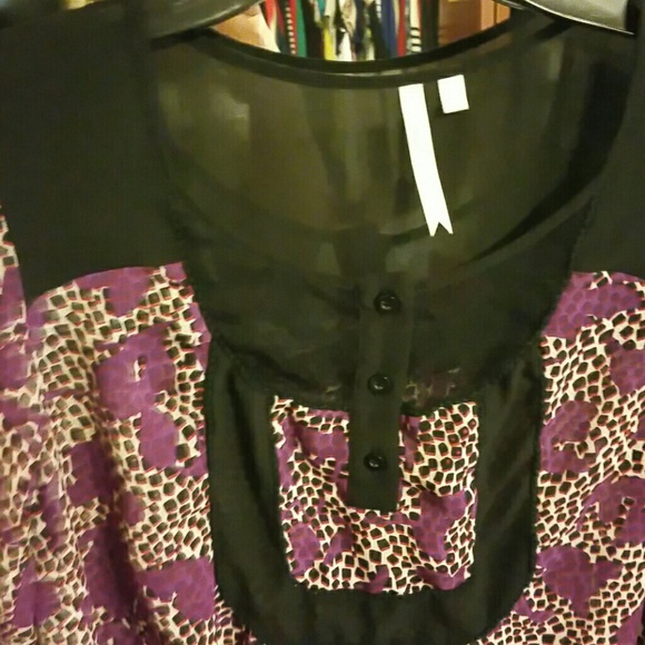 Top - Picture 2 of 3