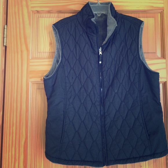 Reversible vest