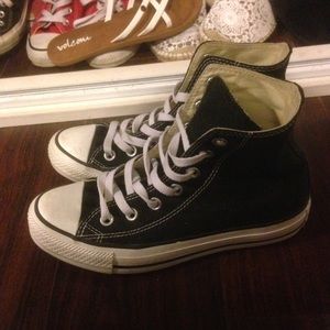 black and white high tops converse