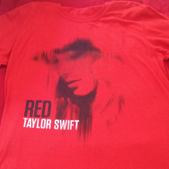 Red Taylor Swift shirt
