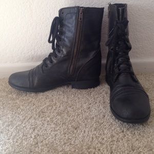Steve madden troopa black combat boots