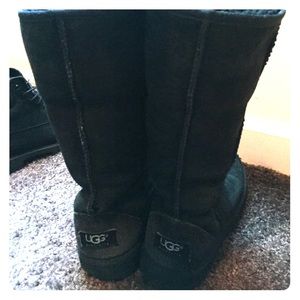 UGG BOOTS