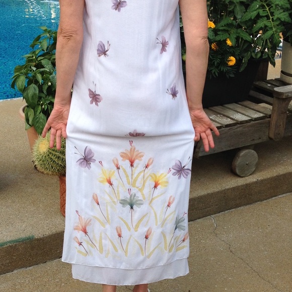 🌷🌸BUTTERFLY AND FLOWERS DRESS 🌷🌸 - Picture 4 of 4