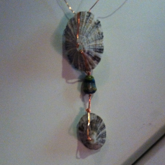 handmade by me Jewelry - Handmade wire and shell necklace handmade by me Jewelry - Handmade wire and shell necklace