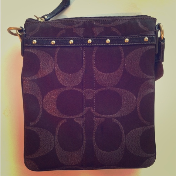 Coach cross-body brown bag. - Picture 1 of 3