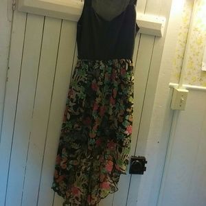 Cute flowy summer dress