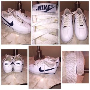 Nike sneakers 👟