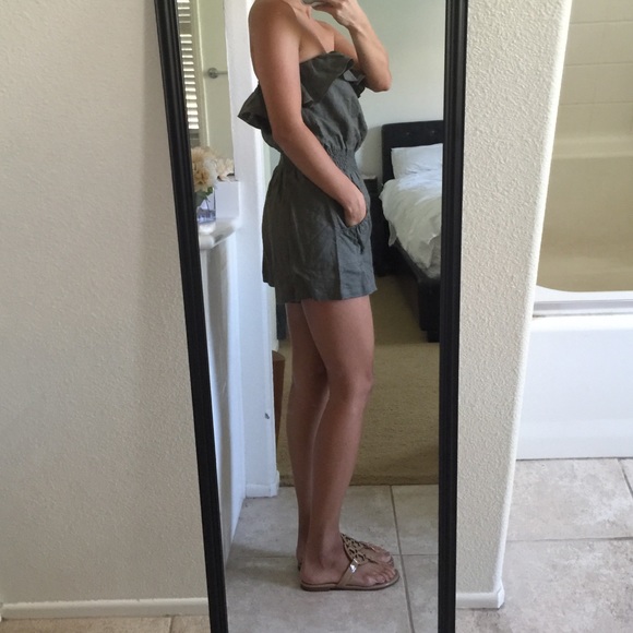 Army green linen Romper - Picture 4 of 4