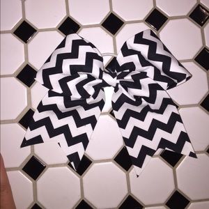 cheer bow