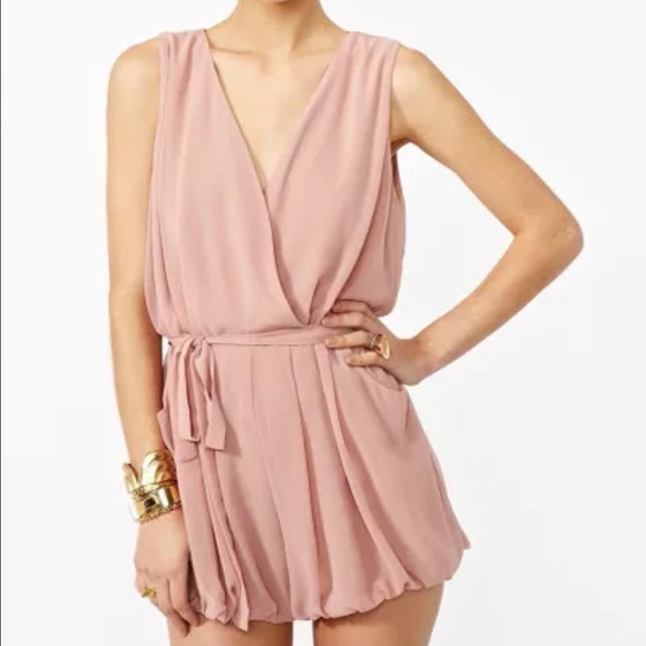 Blush Romper Exact Nasty Gal NWT