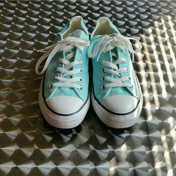 Baby Blue converse