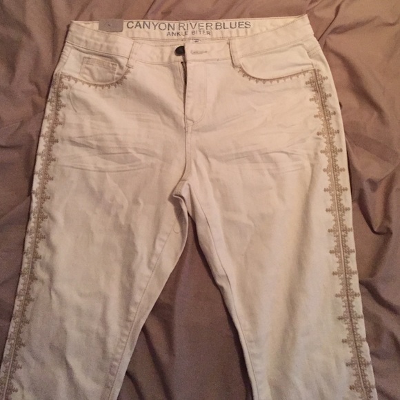 White Ankle Biter Skinny Fit Jeans - Picture 3 of 3