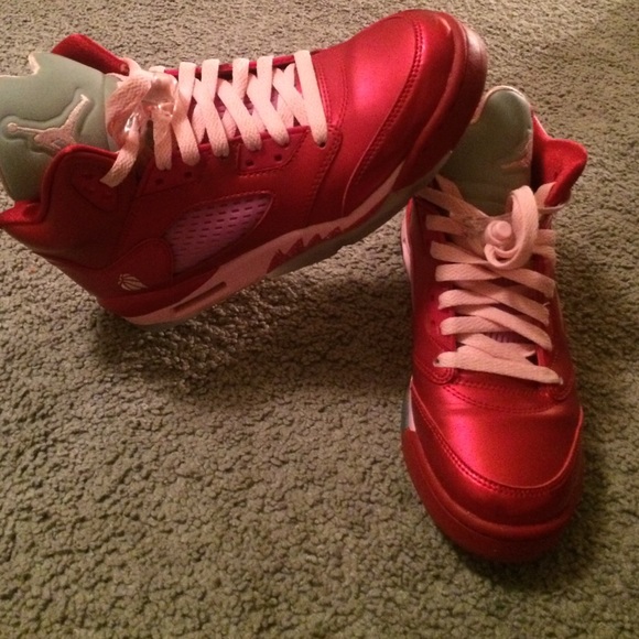 Jordan Shoes - Valentine's Day Jordan 5's