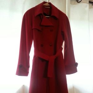 Red, trench coat, removable lining