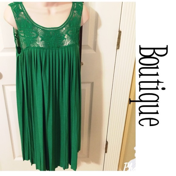 Dresses & Skirts - SoldFINAL SALE Beautiful green boutique dress. Nwo