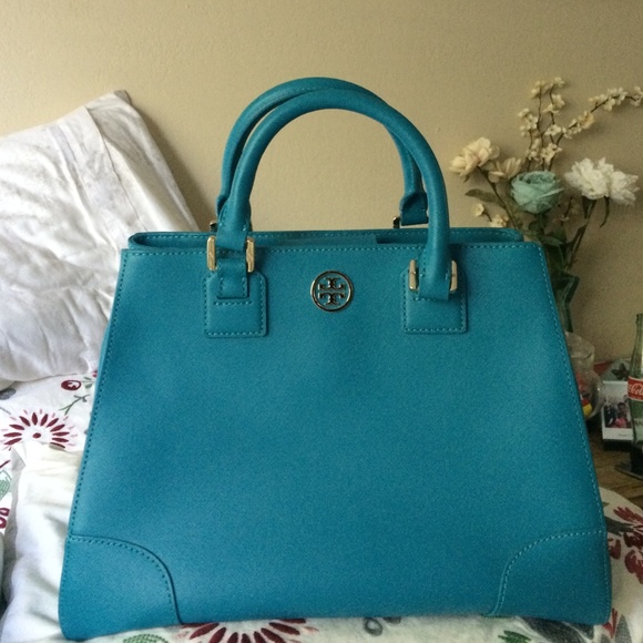 Tory Burch Handbags - Brand new tory burch crosshatch a bag w/ dust bag