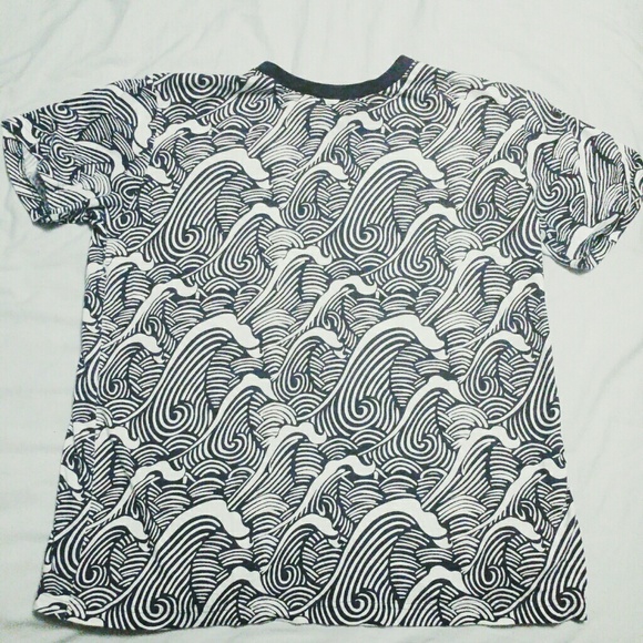 Forever 21 Wave Shirt