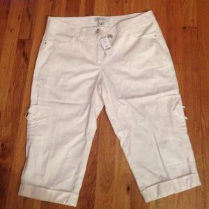 White House Black Market crop pants