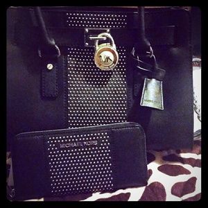 Michael kors purse and wallet black
