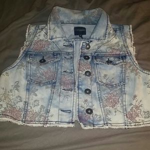 Denim cropped vest