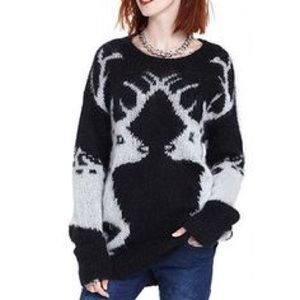 Bar III Long-Sleeve Scoop-Neck Reindeer Sweater