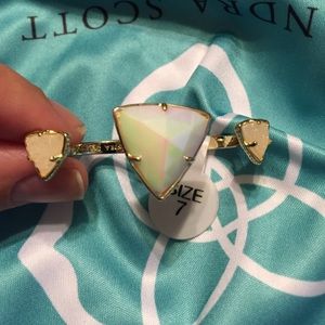 Rachel double ring in iridescent viva