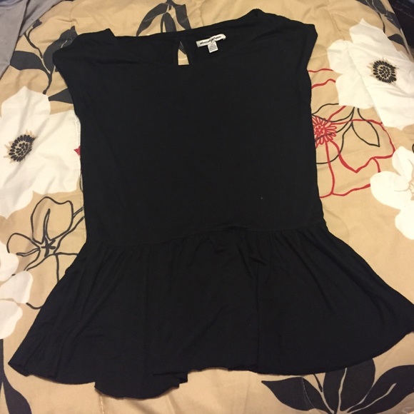 🚫SOLD  eagle cotton peplum top❤️