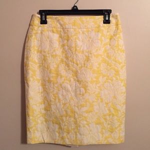 BRAND NEW Size 2 Ann Taylor Yellow Pencil Skirt