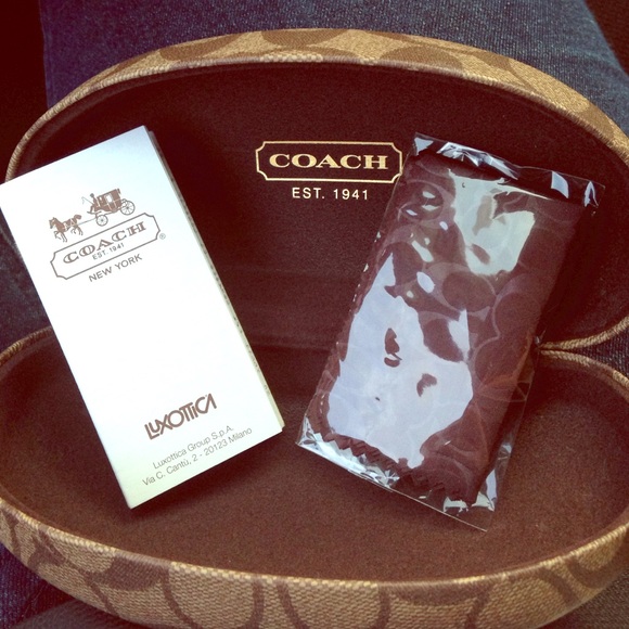 Coach Other - ✨ coach sunglasses holder