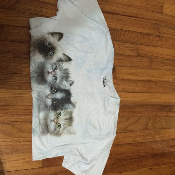 UO Blue Mountain Kitten Shirt size M