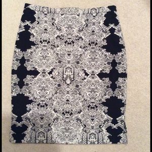 H&M stretch pencil skirt