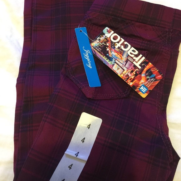 Brandnew Tractor skinny jeggings for girls